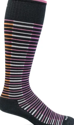 Featherweight FLAIR Knee-High Women - Black II Moderate Compression (15-20mmHg)