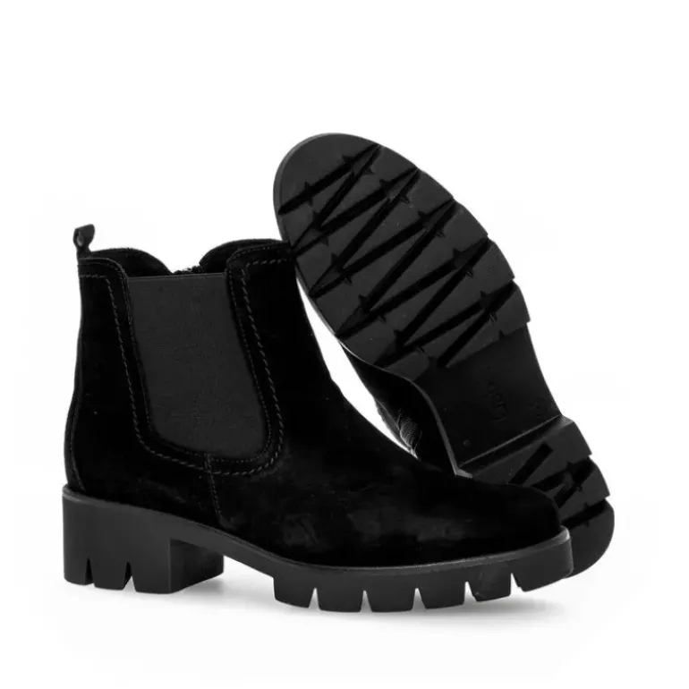 *FINAL SALE*31.710-17 - Black Suede